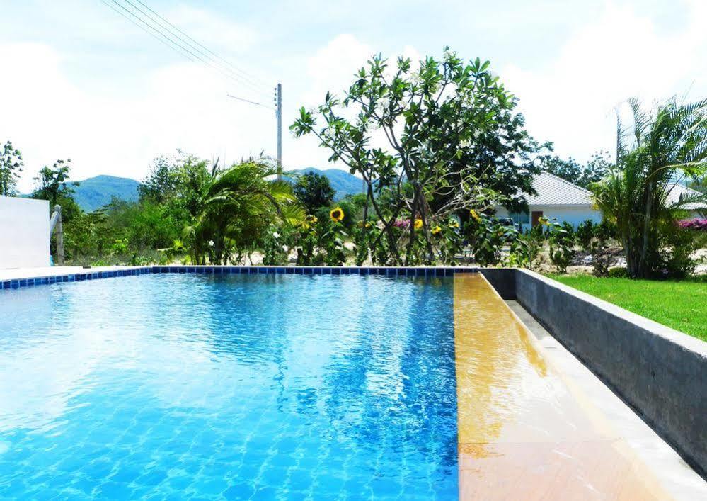 Cha-Am Pool Villa Buitenkant foto